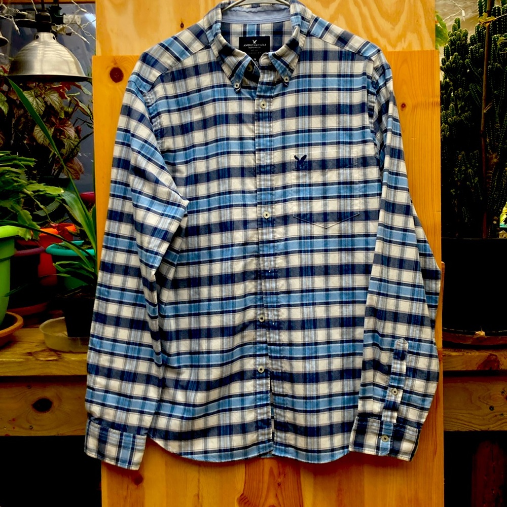 American Eagle Outfitters Plaid Classic Fit Button-Up Shirt, Size Large